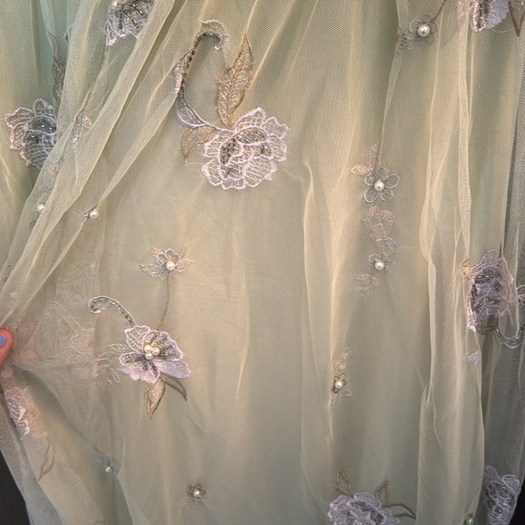 Asos light green embellished bridesmaids dress - Picture 3 of 6
